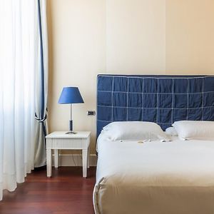 Camera standard con letto king size